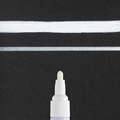 Feutre pointe M (2mm) Pen-touch™ SAKURA®, blanc