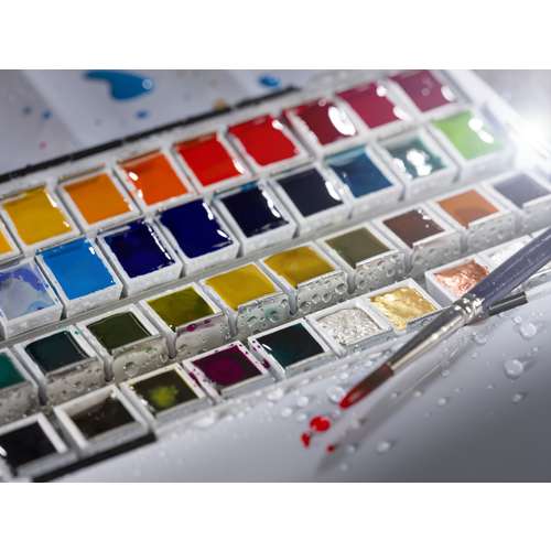 Set de peinture aquarelle composé de 50 couleurs