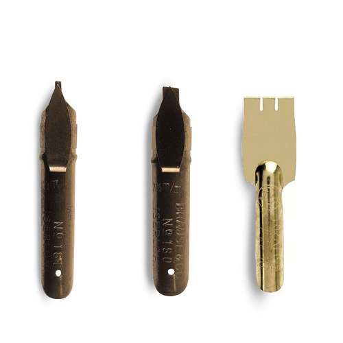 Lot de 3 plumes Gothique Brause 